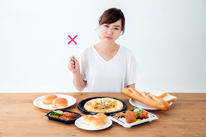 食べすぎにNGしている女性